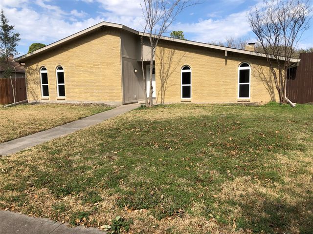 4059 Random Circle, Garland, TX 75043