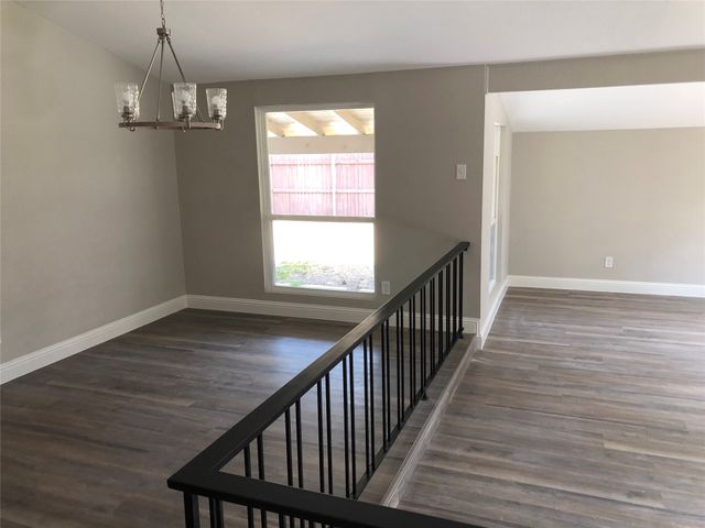 4059 Random Circle, Garland, TX 75043