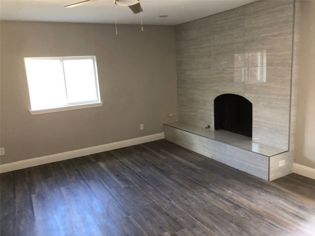 4059 Random Circle, Garland, TX 75043