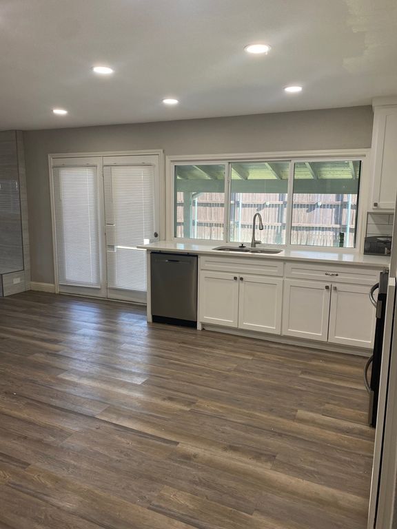 4059 Random Circle, Garland, TX 75043