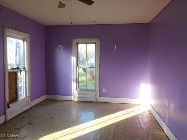 386 Washington Street, Conneaut, OH 44030