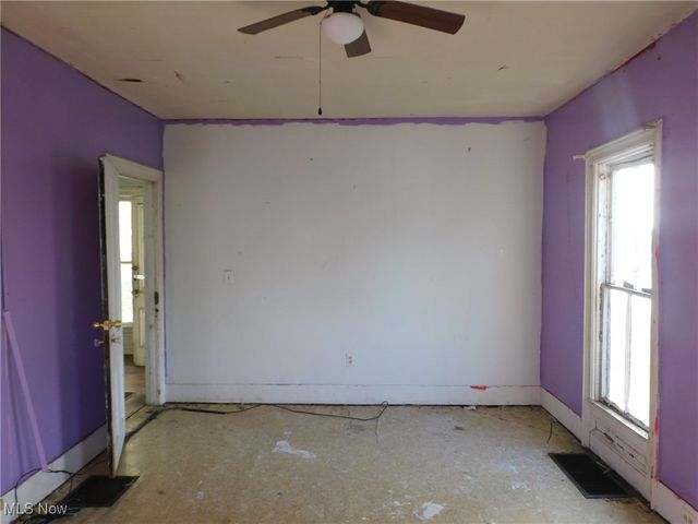 386 Washington Street, Conneaut, OH 44030