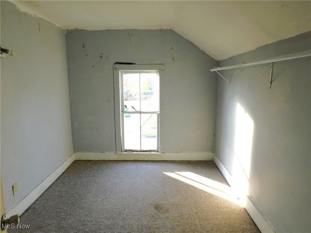 386 Washington Street, Conneaut, OH 44030