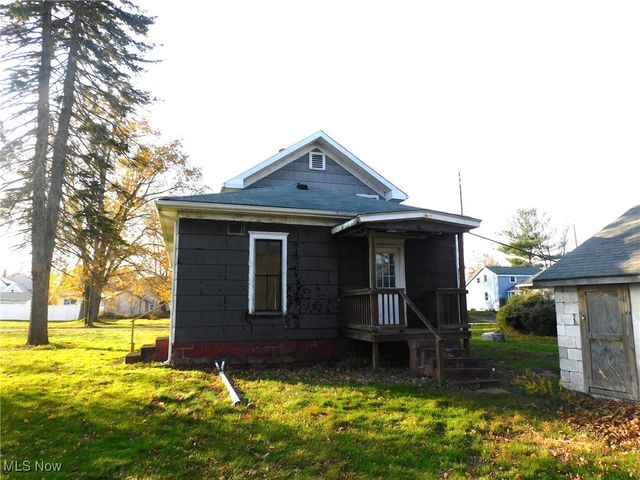 386 Washington Street, Conneaut, OH 44030