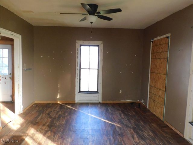 386 Washington Street, Conneaut, OH 44030