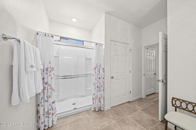 916 Old Country SE, Palm Bay, FL 32909