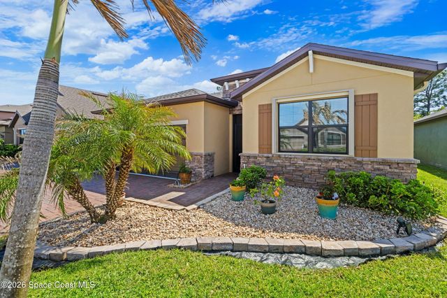 916 Old Country SE, Palm Bay, FL 32909