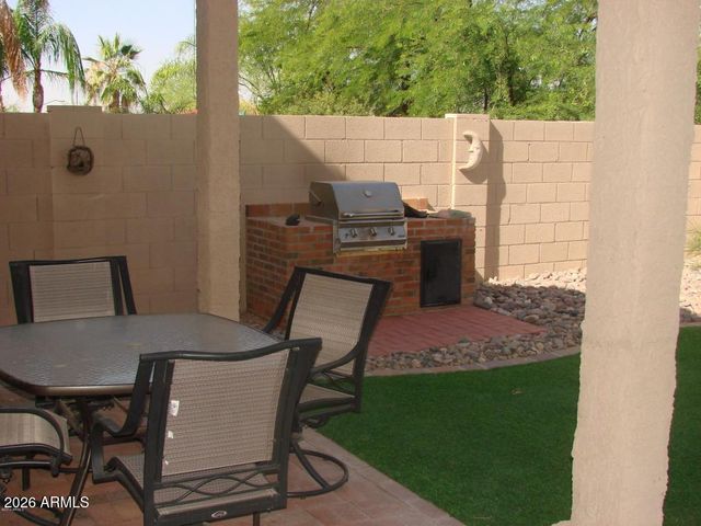 15420 S 14TH Place, Phoenix, AZ 85048