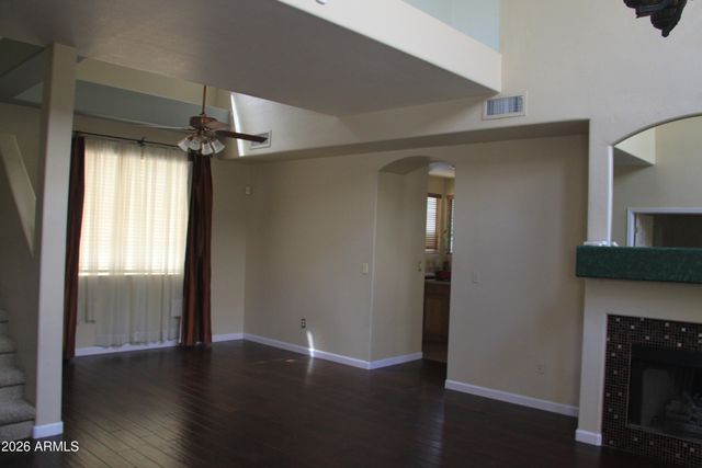 15420 S 14TH Place, Phoenix, AZ 85048