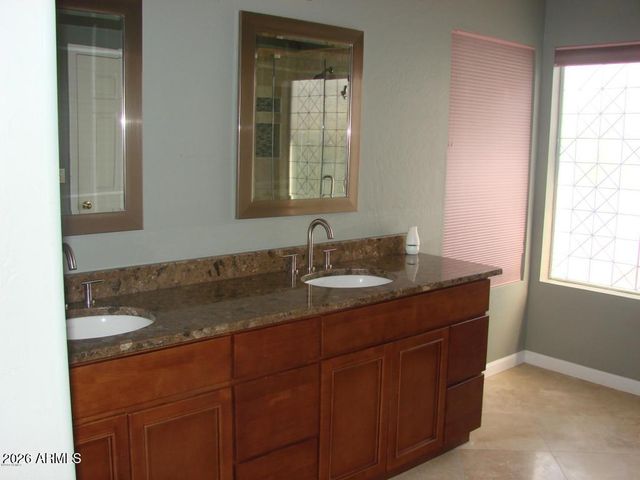 15420 S 14TH Place, Phoenix, AZ 85048