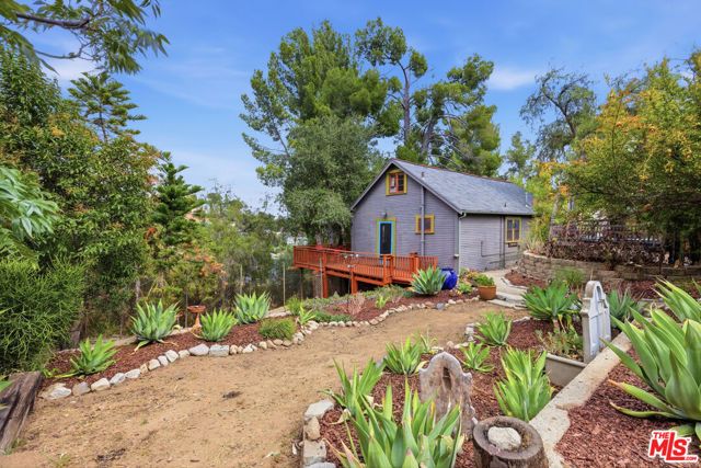 1842 Phillips Way, Los Angeles, CA 90042