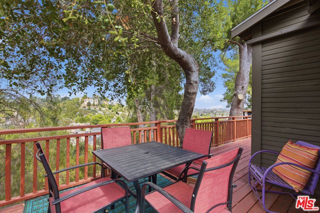 1842 Phillips Way, Los Angeles, CA 90042