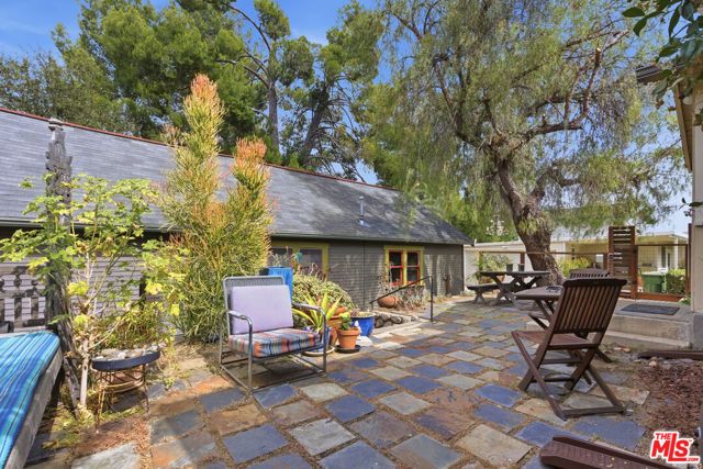 1842 Phillips Way, Los Angeles, CA 90042