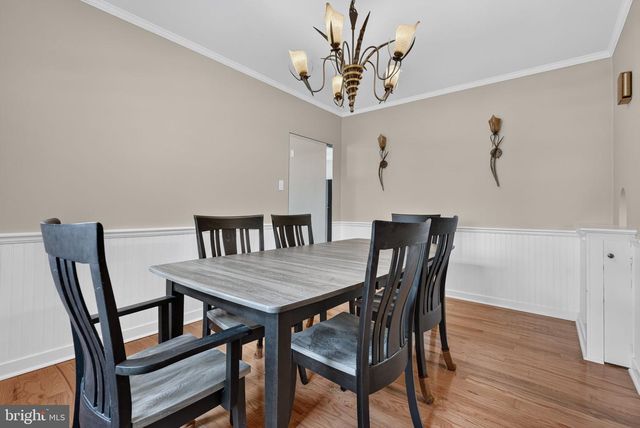 914 SOMERSET LN, York, PA 17403