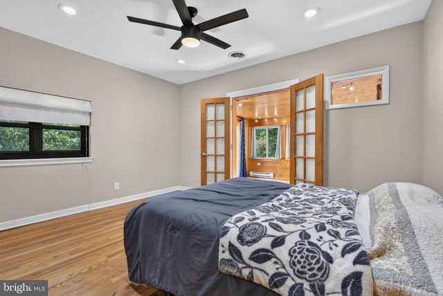 914 SOMERSET LN, York, PA 17403