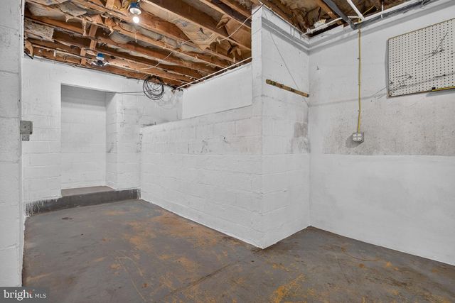 914 SOMERSET LN, York, PA 17403