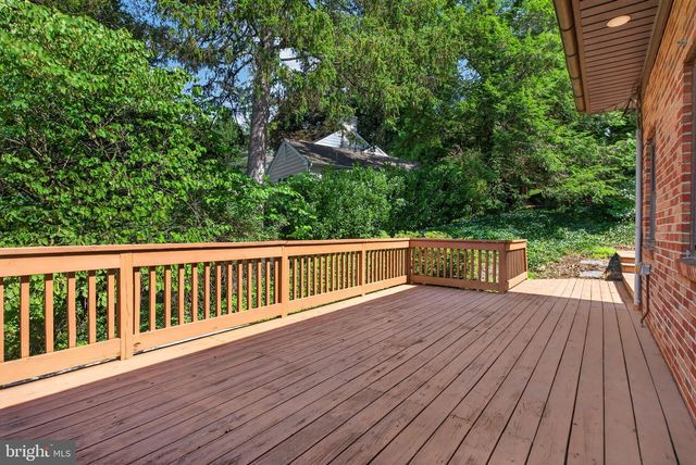 914 SOMERSET LN, York, PA 17403