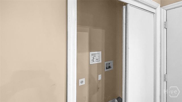 823 W 39th Street, Savannah, GA 31415