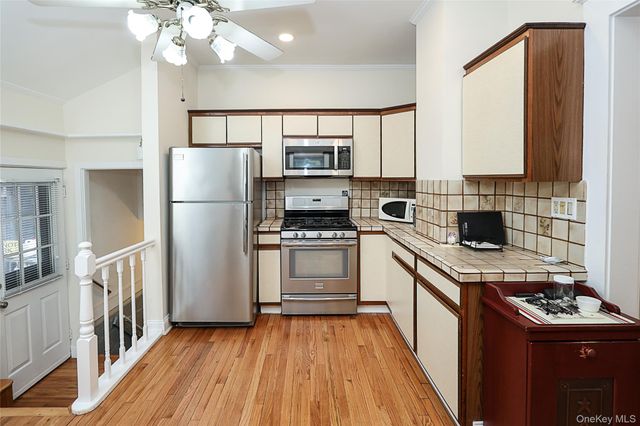 515 Elm Street, West Hempstead, NY 11552