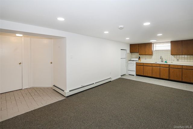 515 Elm Street, West Hempstead, NY 11552
