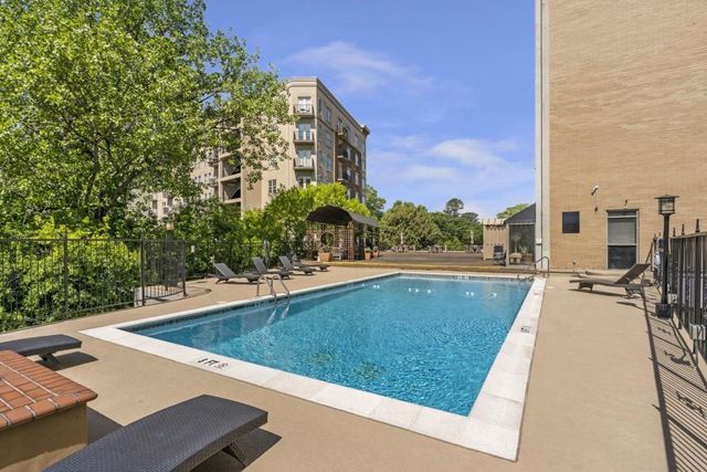 2285 Peachtree Road NE 703, Atlanta, GA 30309