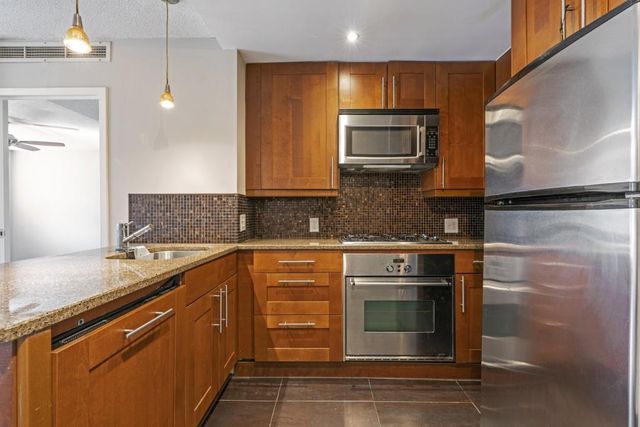 2285 Peachtree Road NE 703, Atlanta, GA 30309