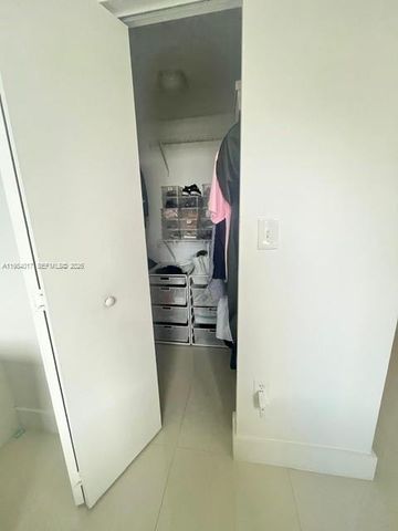 18800 NE 29th Ave 1021, Aventura, FL 33180