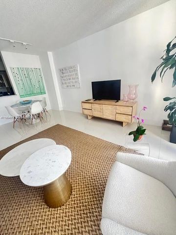 18800 NE 29th Ave 1021, Aventura, FL 33180