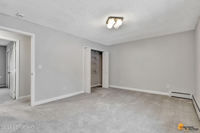 8521 Greenhill Way, Anchorage, AK 99502