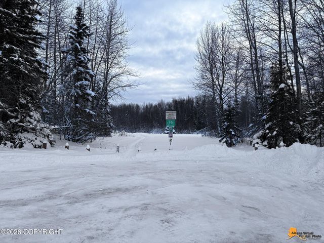 8521 Greenhill Way, Anchorage, AK 99502