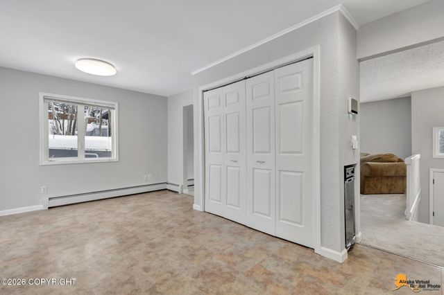 8521 Greenhill Way, Anchorage, AK 99502