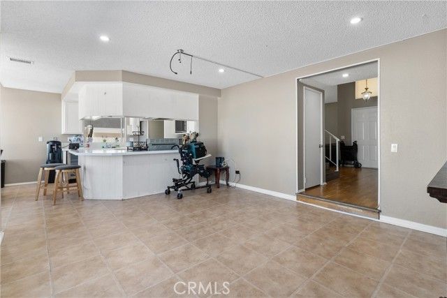 2123 E Avenue R12, Palmdale, CA 93550