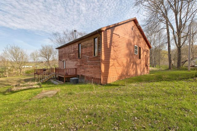 196 Twin Meadows Road, Booneville, KY 41314