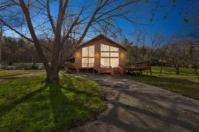 196 Twin Meadows Road, Booneville, KY 41314
