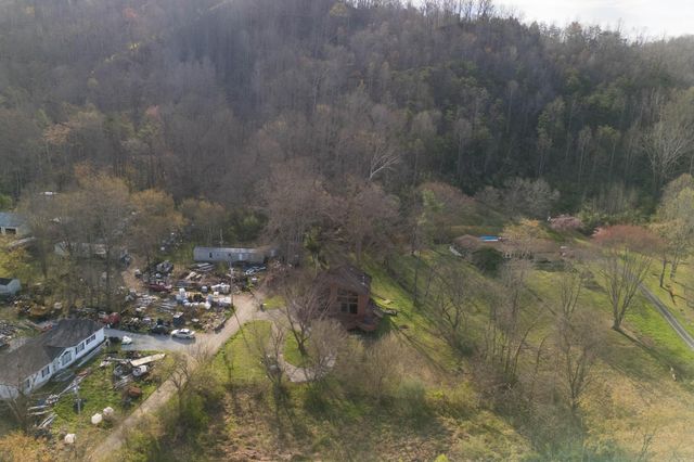 196 Twin Meadows Road, Booneville, KY 41314