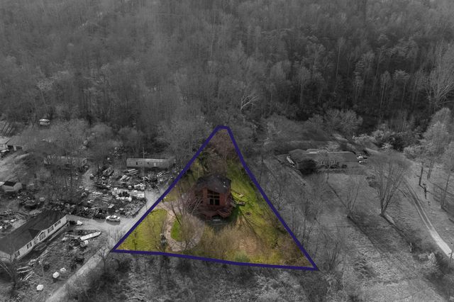 196 Twin Meadows Road, Booneville, KY 41314