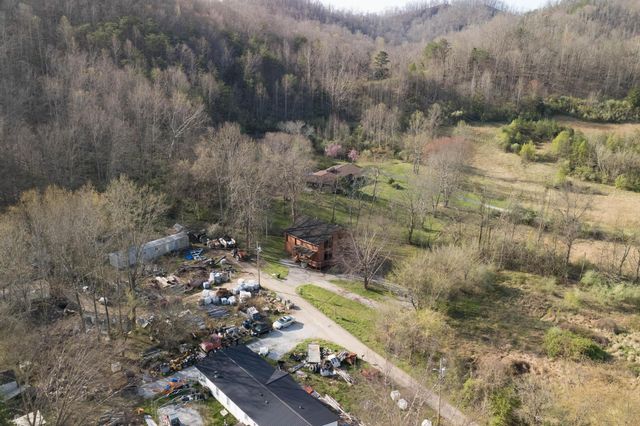 196 Twin Meadows Road, Booneville, KY 41314
