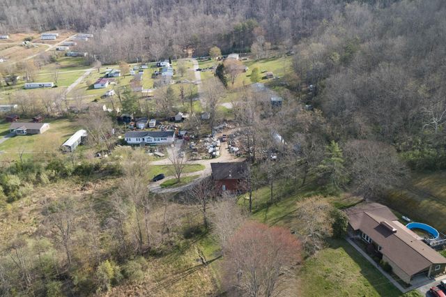 196 Twin Meadows Road, Booneville, KY 41314