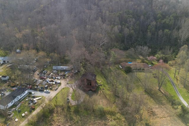 196 Twin Meadows Road, Booneville, KY 41314