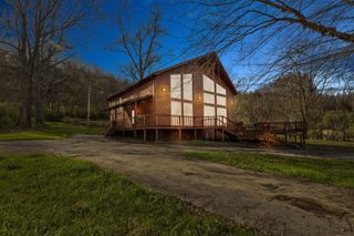 196 Twin Meadows Road, Booneville, KY 41314