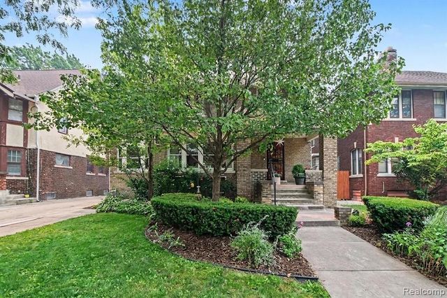 1485 Chicago Boulevard, Detroit, MI 48206