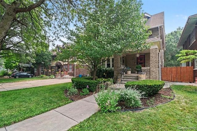 1485 Chicago Boulevard, Detroit, MI 48206