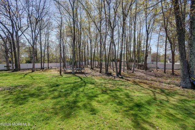1 Amethyst Way, Jackson, NJ 08527