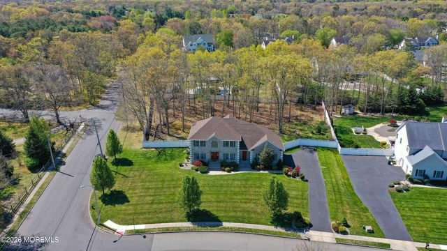 1 Amethyst Way, Jackson, NJ 08527