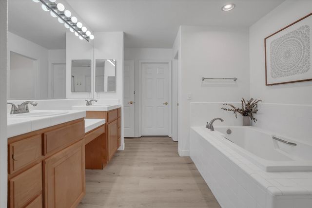 1563 Tanya Ln, Tracy, CA 95377