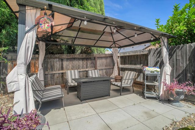 1563 Tanya Ln, Tracy, CA 95377