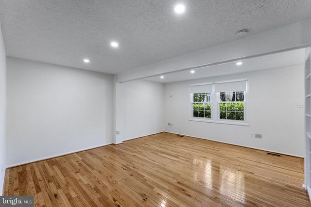 210 WHITCLIFF CT, Gaithersburg, MD 20878