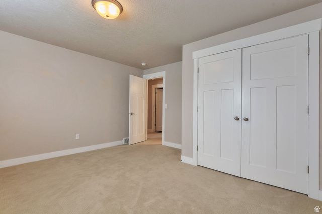 10223 S SAMUEL HOLT DR, South Jordan, UT 84095