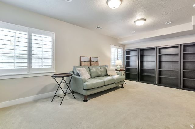 10223 S SAMUEL HOLT DR, South Jordan, UT 84095