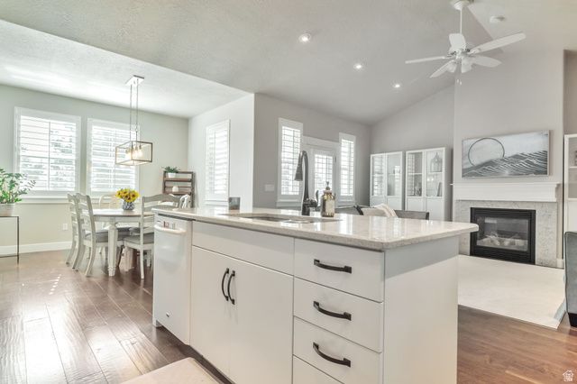 10223 S SAMUEL HOLT DR, South Jordan, UT 84095